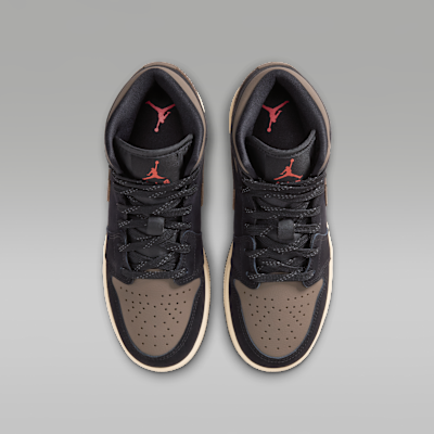 NIKE公式】エア ジョーダン 1 MID SE ジュニアシューズ.オンライン